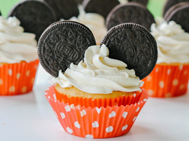 Easy DIY Mickey Mouse Cupcakes