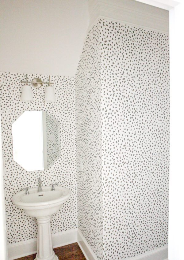 Home Tour: The Powder Room