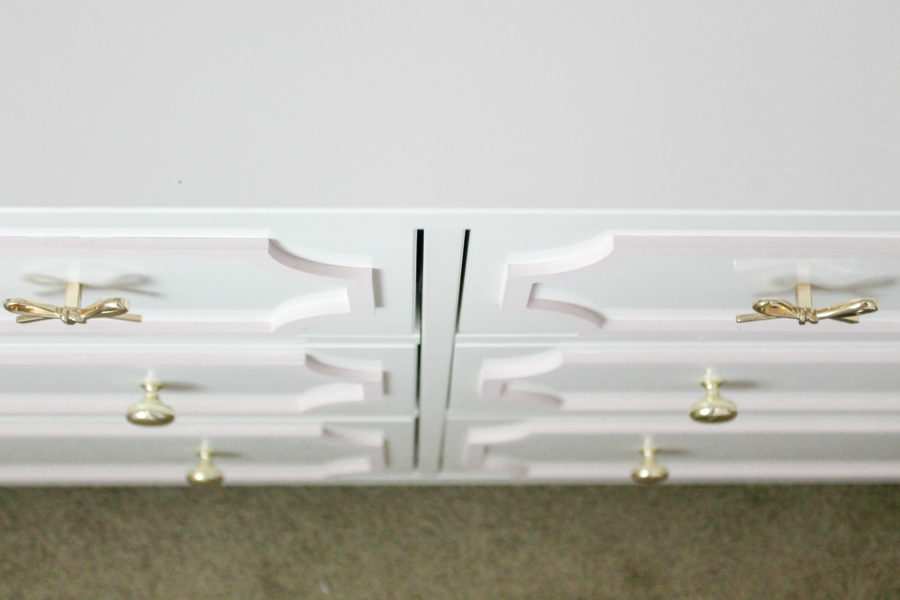 dresser bow hardware