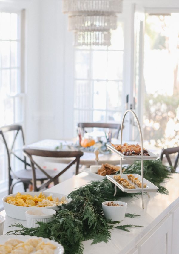 Thanksgiving Cooking Hacks, Hosting Tips, Tablescapes, Traditions & Games