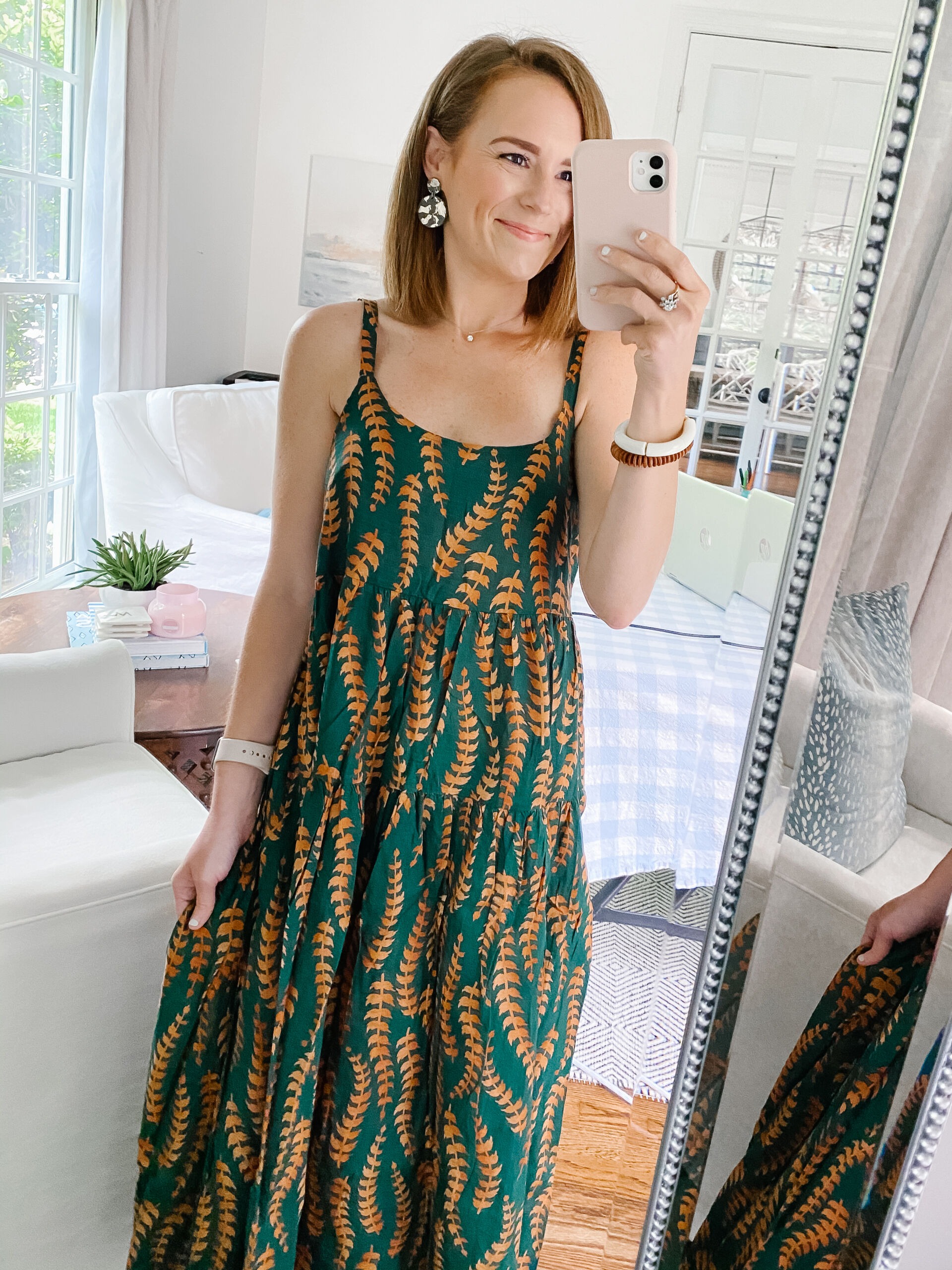 Need a little wardrobe update this Spring? Carolina Charm is sharing her top favorite Amazon Spring Dresses HERE!