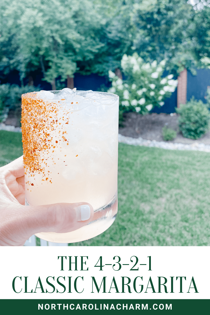 Looking for the perfect margarita recipes to enjoy this spring/summer? Carolina Charm is sharing 5 of the best margarita recipes to make ASAP! Click to see them HERE