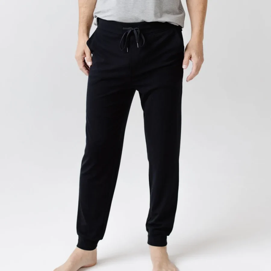 https://www.northcarolinacharm.com/wp-content/uploads/2022/10/Cozy-Earth-Mens-Ultra-Soft-Bamboo-Jogger-Pant-900x900.webp