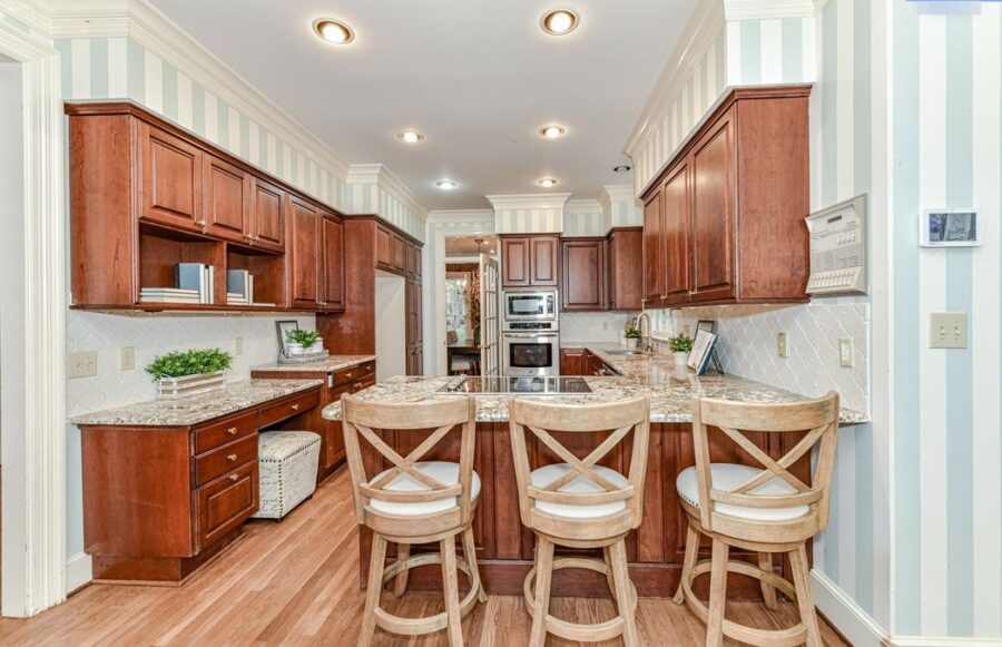 kitchen renovation - before